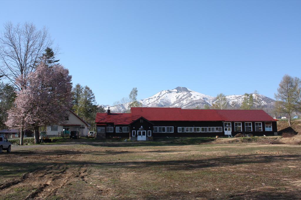 Karimpani Niseko Fujiyama Hostel Exterior photo