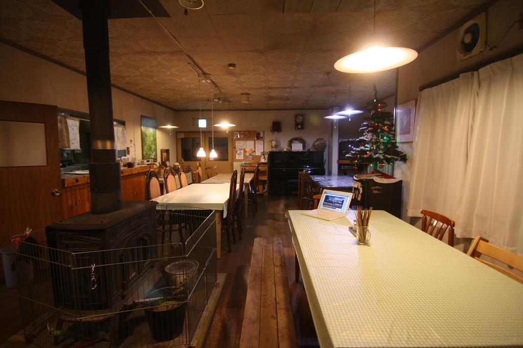 Karimpani Niseko Fujiyama Hostel Exterior photo