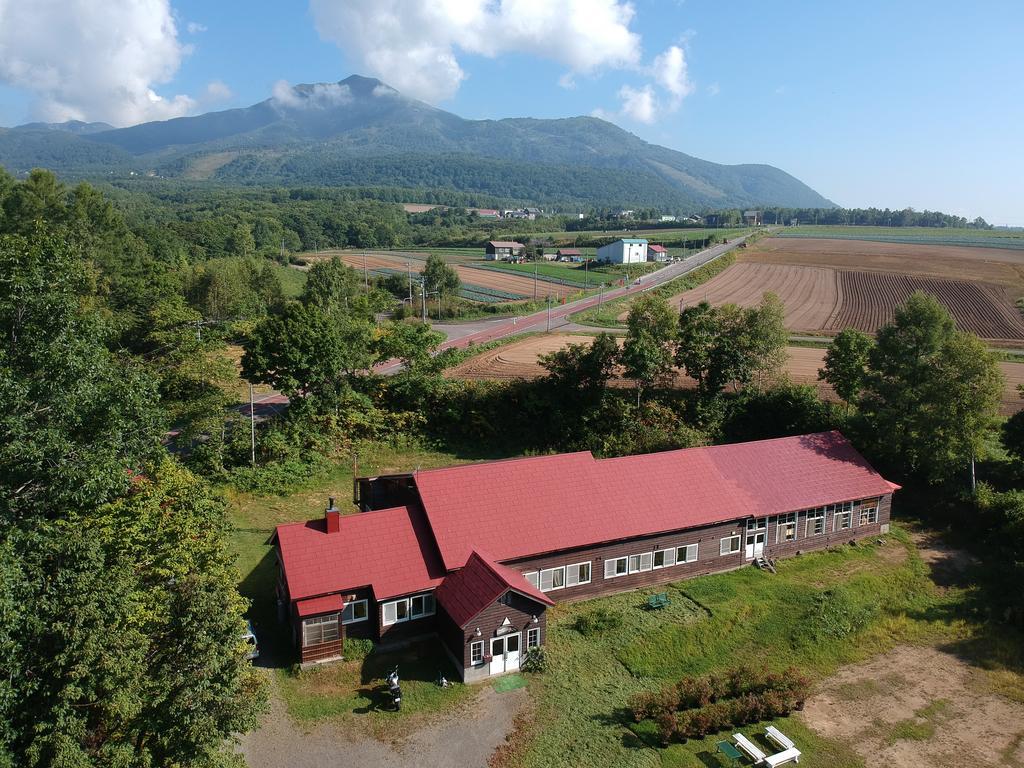 Karimpani Niseko Fujiyama Hostel Exterior photo
