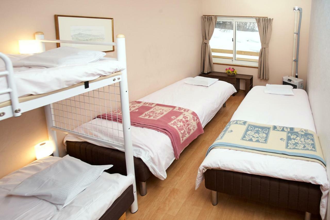 Karimpani Niseko Fujiyama Hostel Exterior photo
