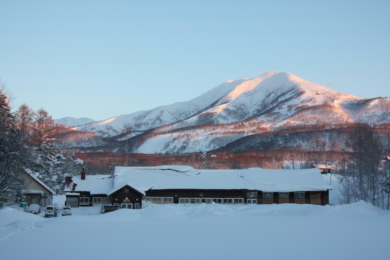 Karimpani Niseko Fujiyama Hostel Exterior photo