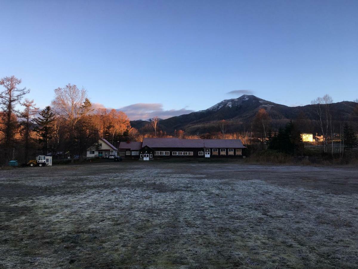 Karimpani Niseko Fujiyama Hostel Exterior photo